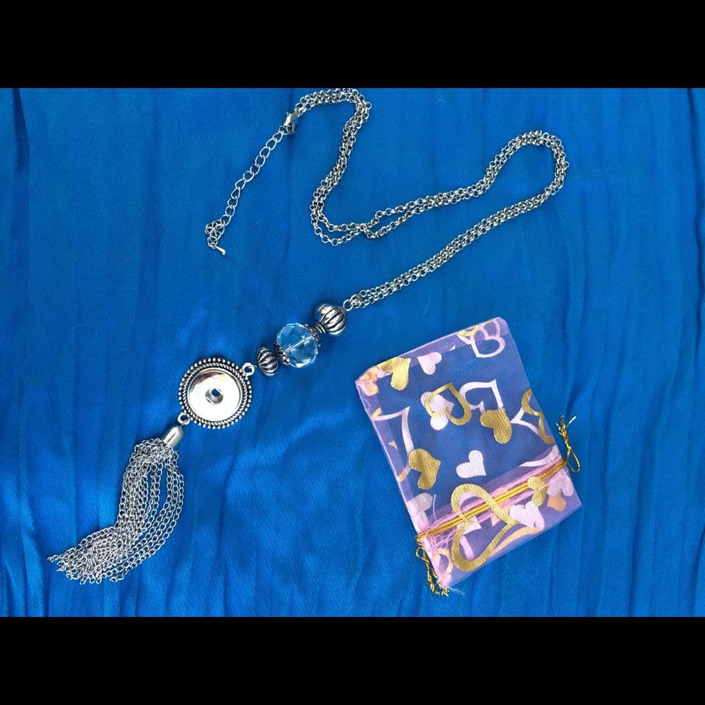 Crystal Pendant Necklace with free Store-it bag